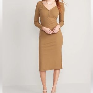 Fitted Long-Sleeve Rib-Knit Henley Midi Dress